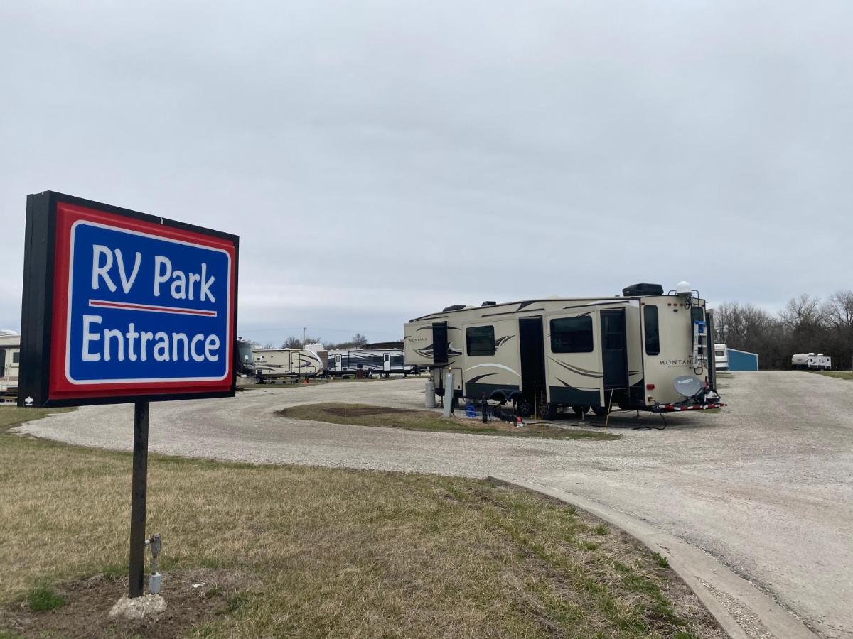 Garnett Hotel & Rv Park 外观 照片